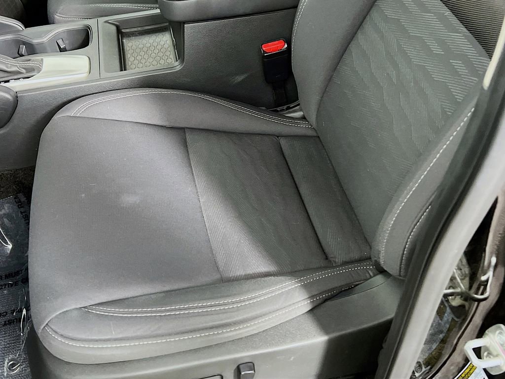 Used 2022 Nissan Frontier SV image 18