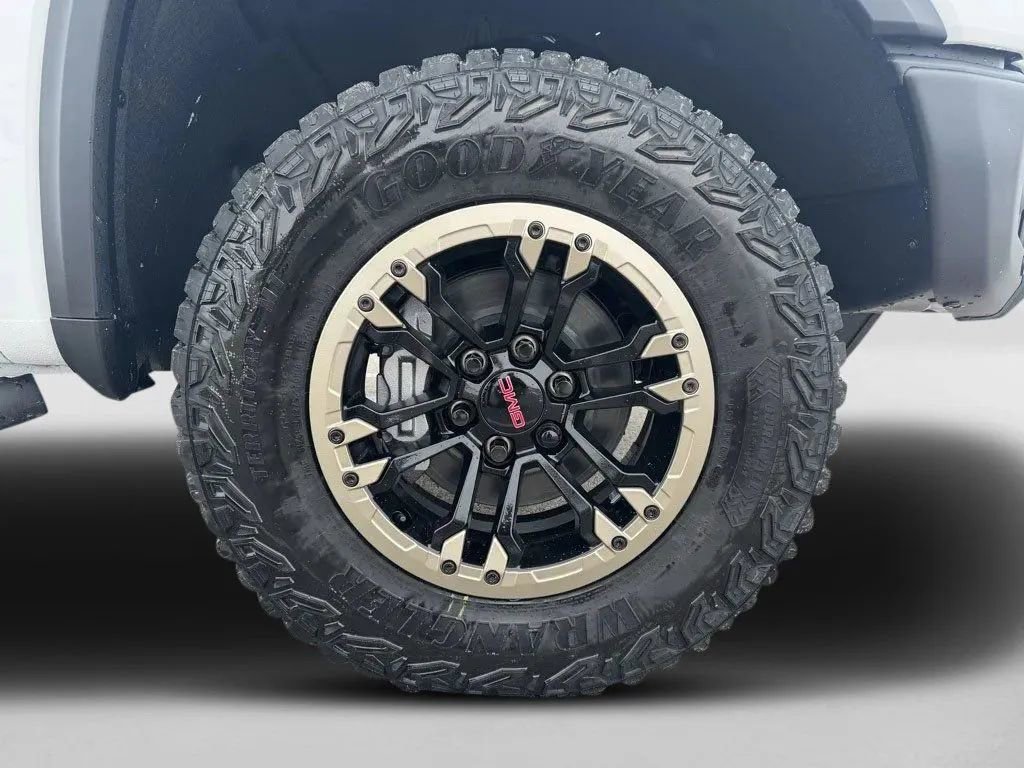 New 2026 GMC Sierra 1500 AT4X w/ LPO, Black Badging Package image 36