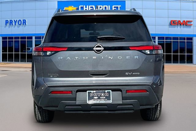 Used 2024 Nissan Pathfinder SV image 6