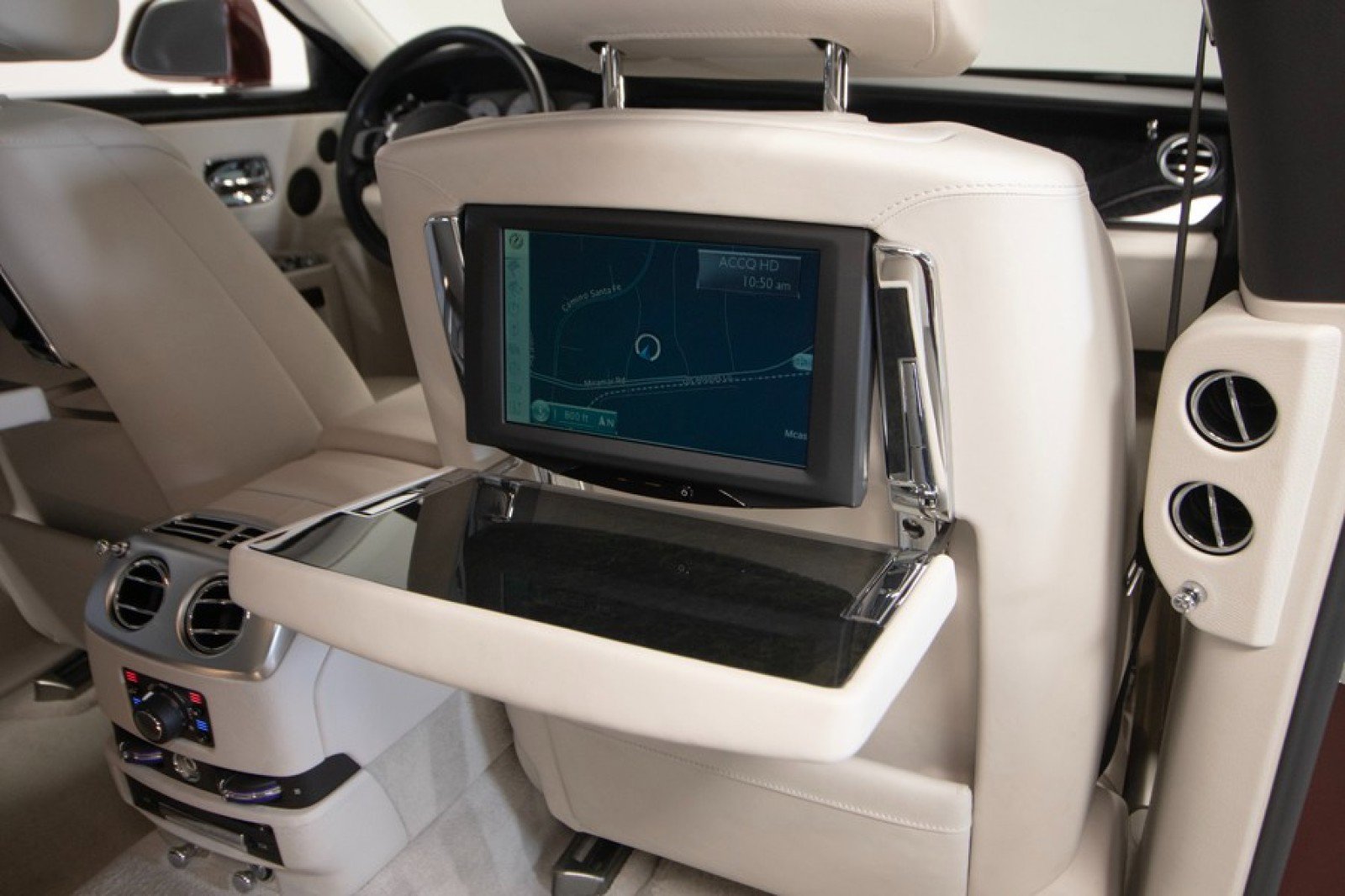 Used 2015 Rolls-Royce Ghost Extended Wheelbase image 88