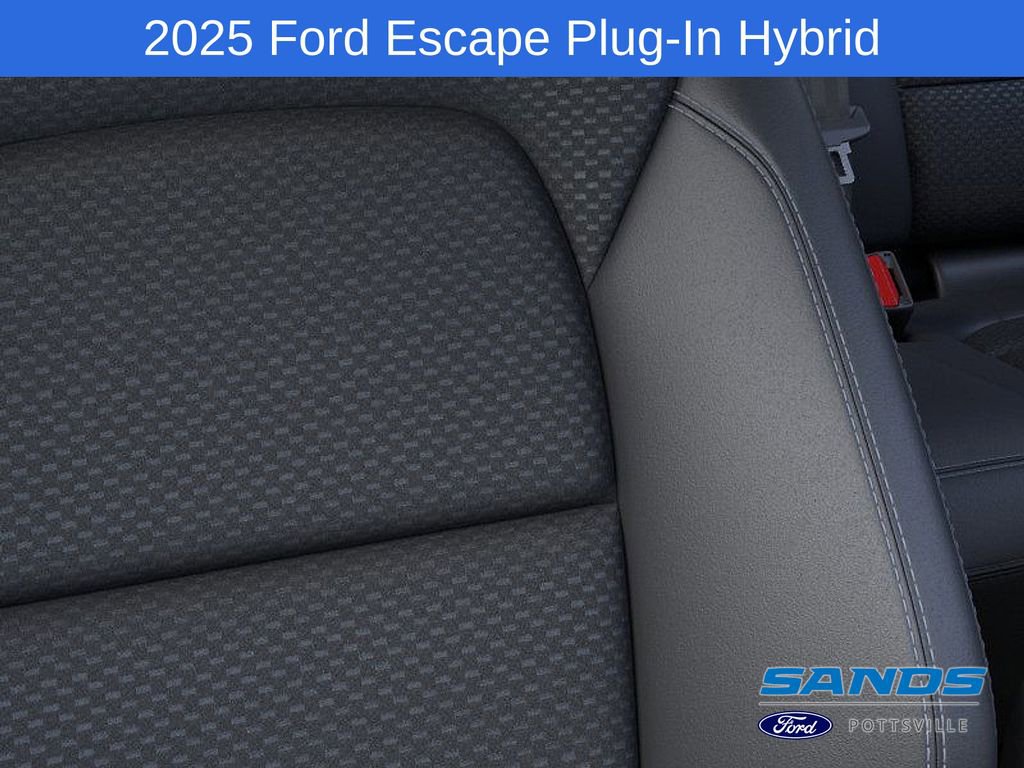 New 2025 Ford Escape SE image 16