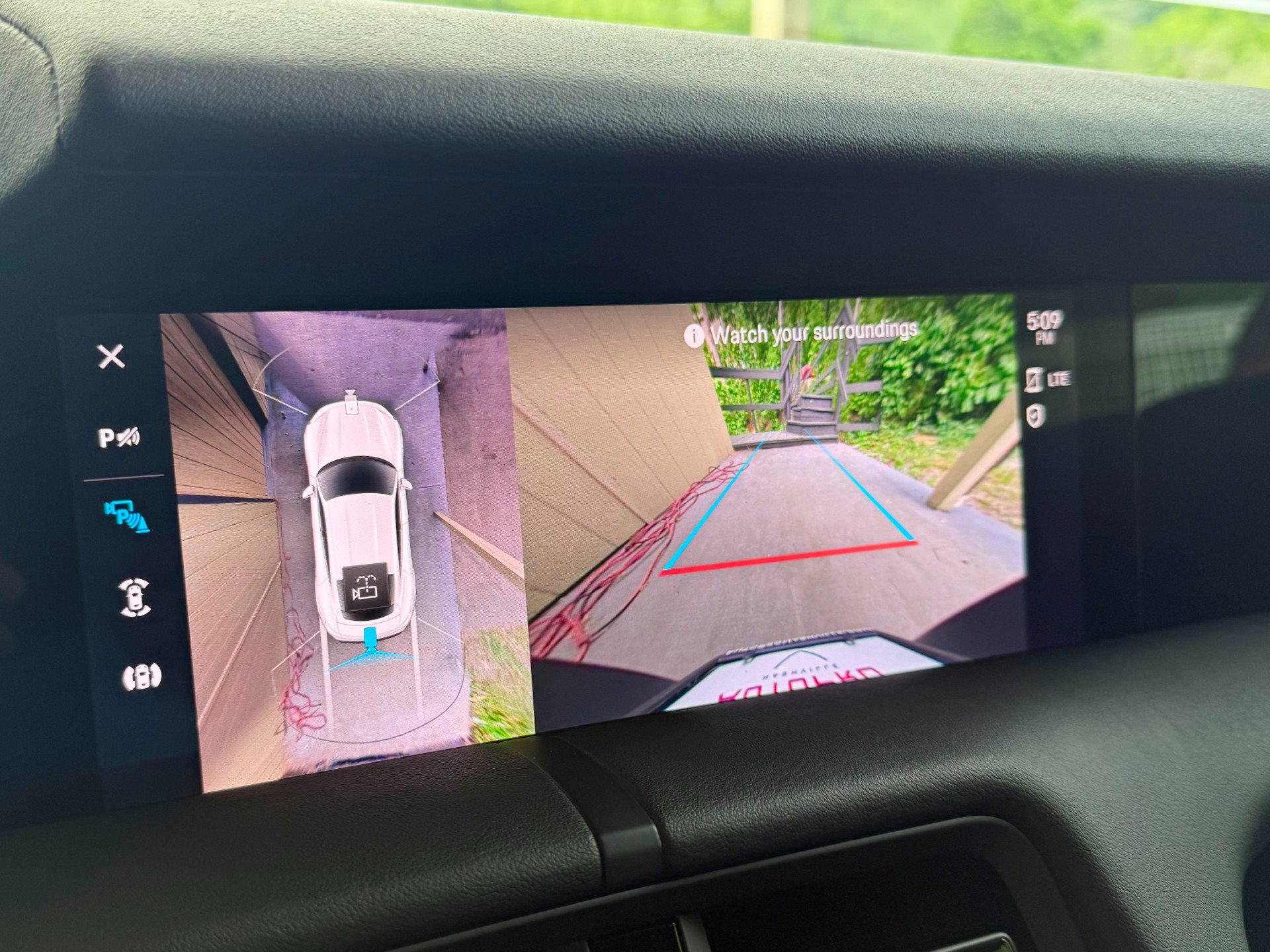 Used 2021 Porsche Taycan RWD image 34