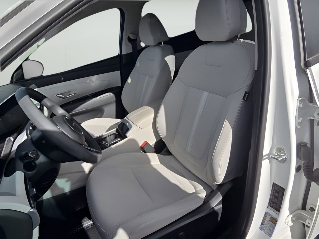 Used 2025 Hyundai Tucson SEL image 25