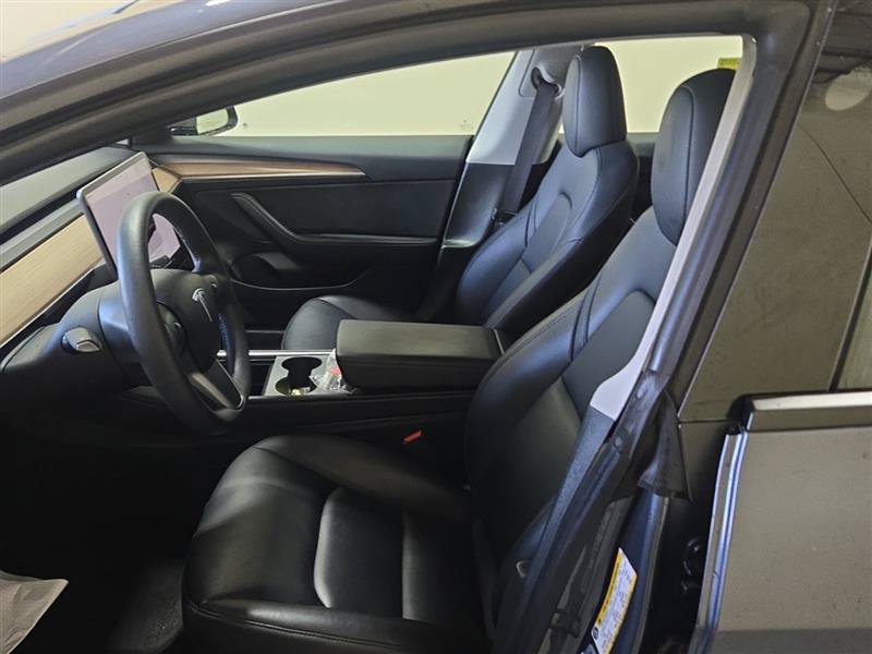 Used 2023 Tesla Model 3 Standard Range RWD image 6