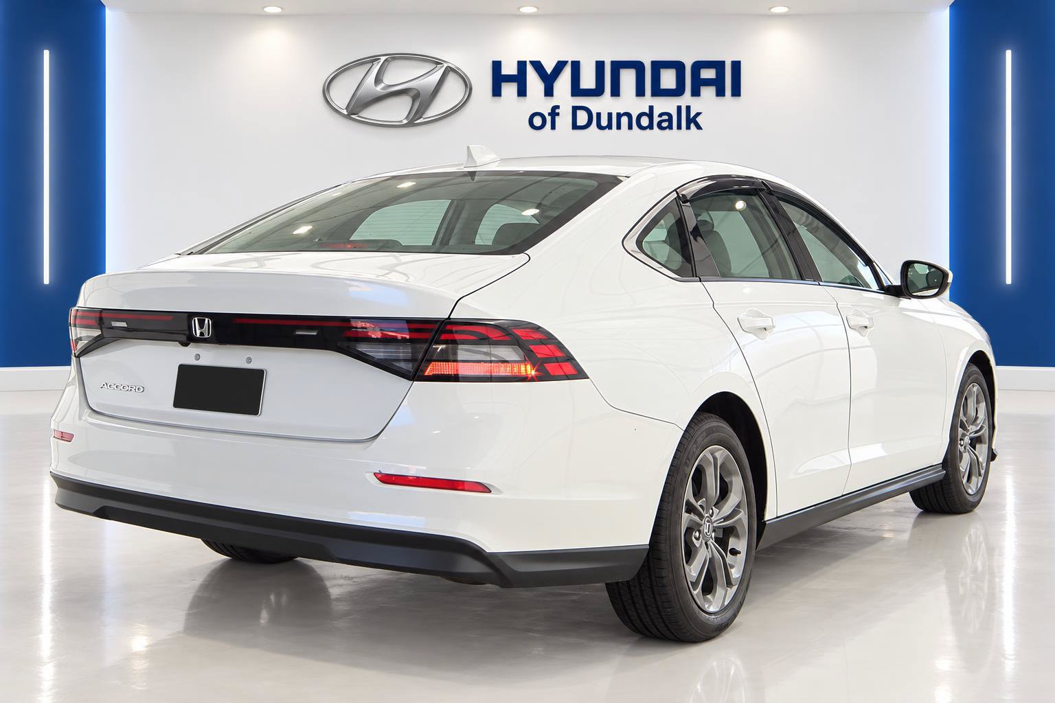 Used 2024 Honda Accord EX image 4