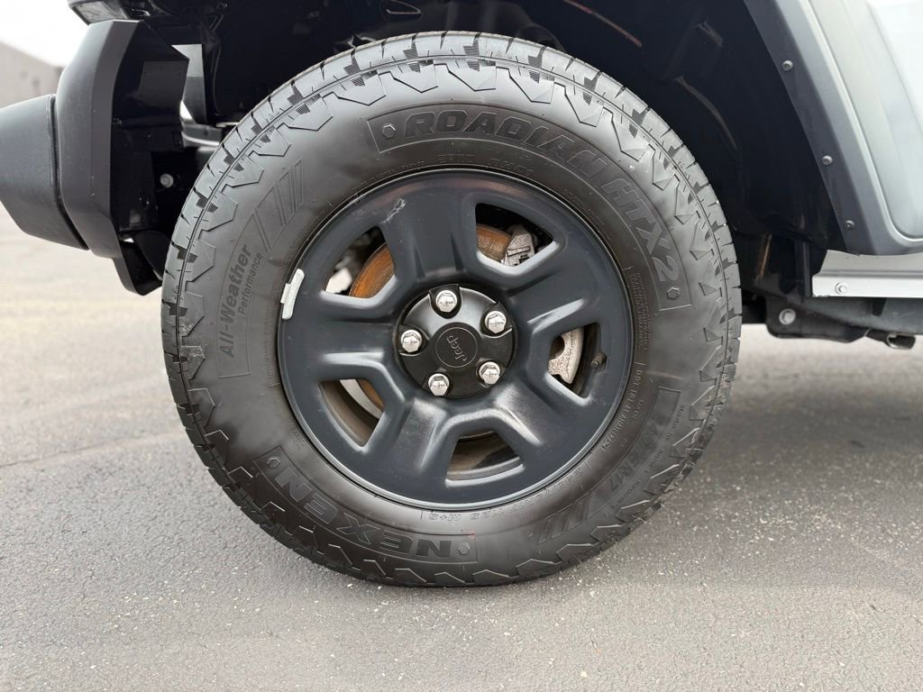 Used 2024 Jeep Wrangler Unlimited Sport AWD/4WD image 10