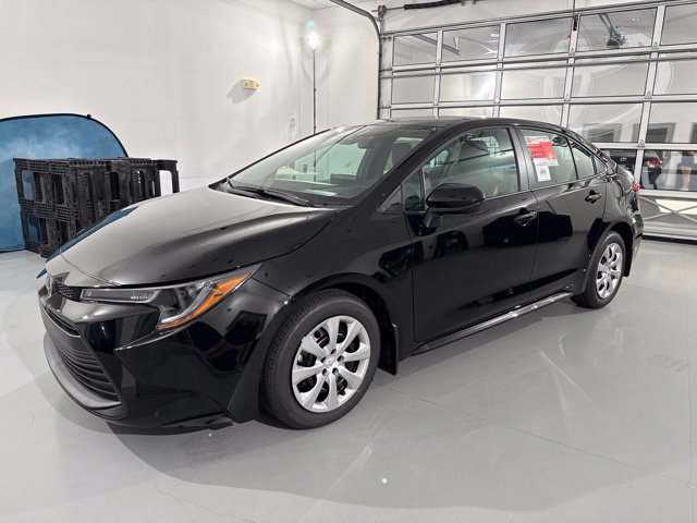 New 2026 Toyota Corolla LE FWD image 3