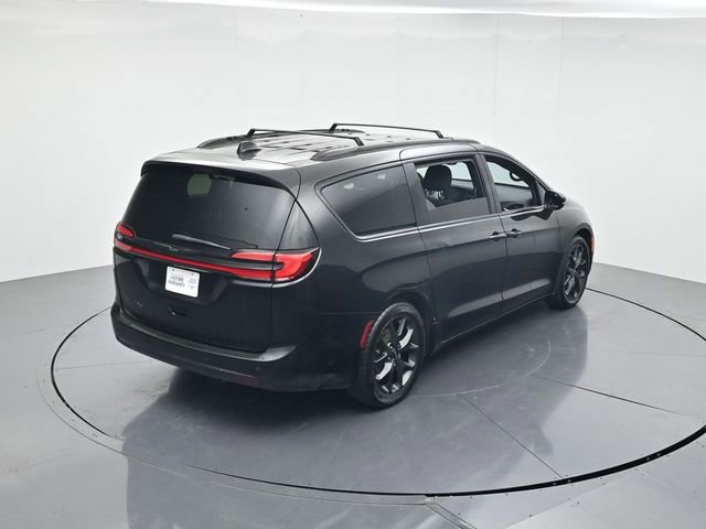 Used 2021 Chrysler Pacifica Touring w/ S Appearance Package FWD image 40