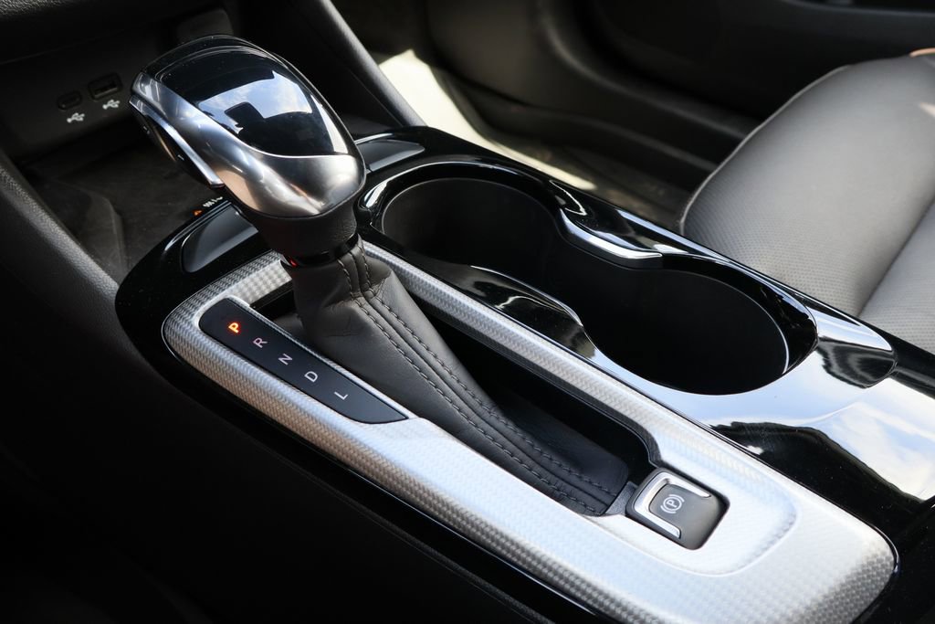 Certified 2025 Buick Envista Avenir FWD image 18