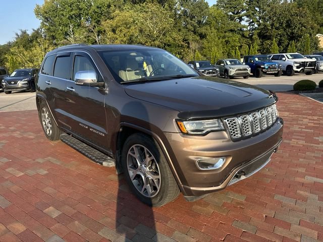 Used 2019 Jeep Grand Cherokee Overland AWD/4WD image 19