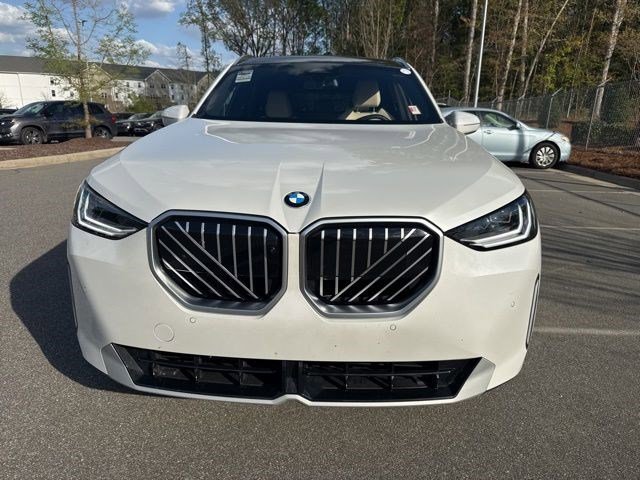 Certified 2025 BMW X3 xDrive30i w/ Premium Package image 8