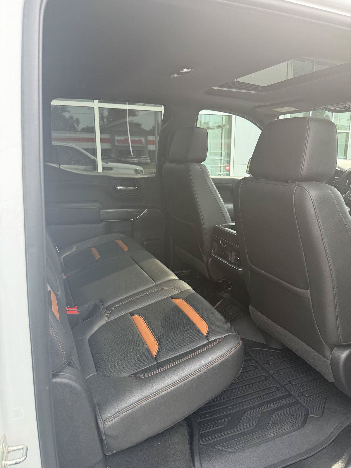 Used 2019 GMC Sierra 1500 AT4 w/ Technology Package AWD/4WD image 17