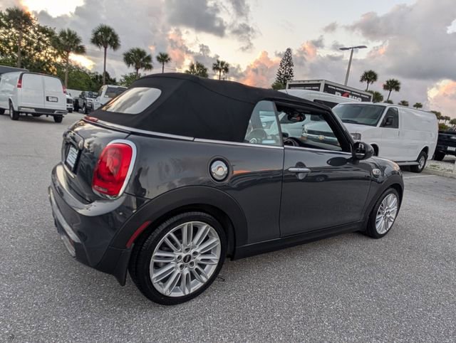 Used 2016 MINI Cooper S image 10