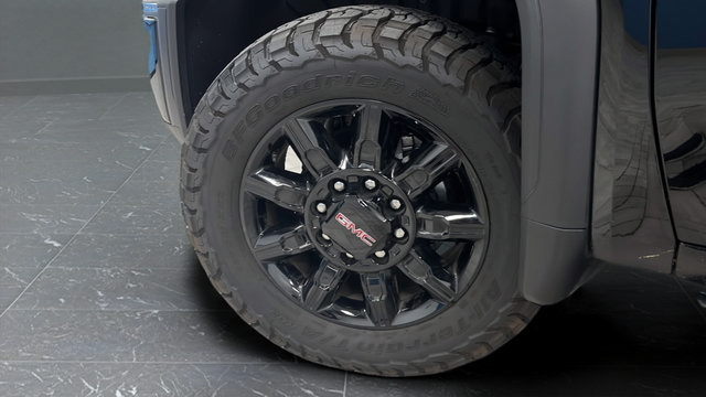 Used 2026 GMC Sierra 2500 AT4 AWD/4WD image 40