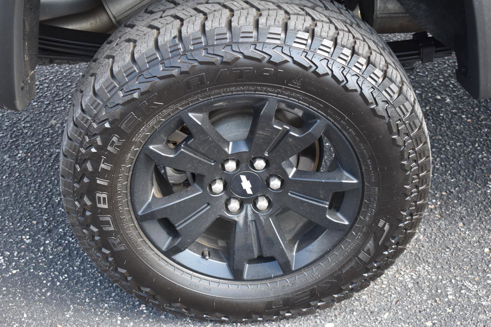 Used 2019 Chevrolet Colorado ZR2 w/ ZR2 Midnight Special Edition image 11