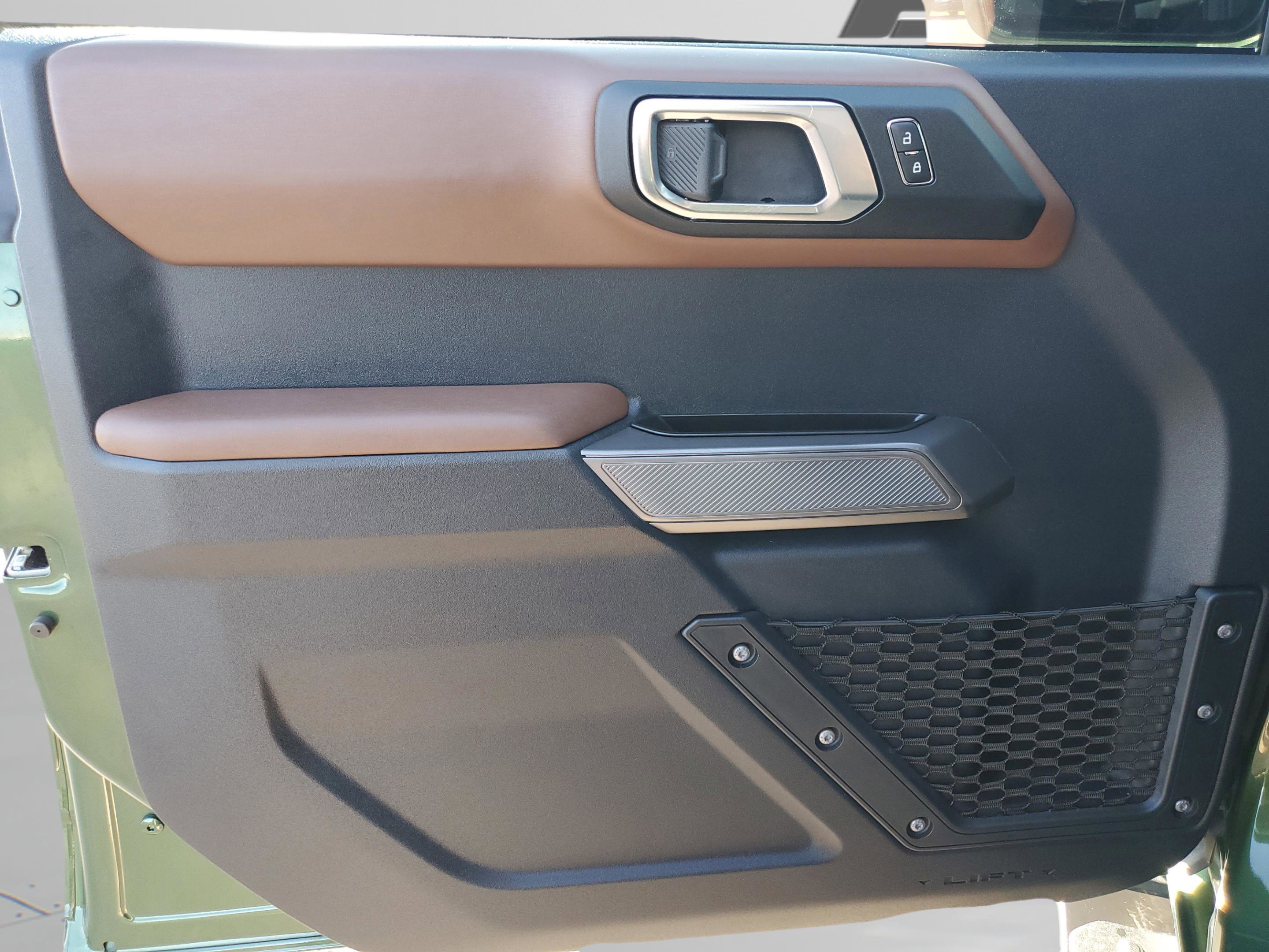 Used 2022 Ford Bronco Outer Banks image 16