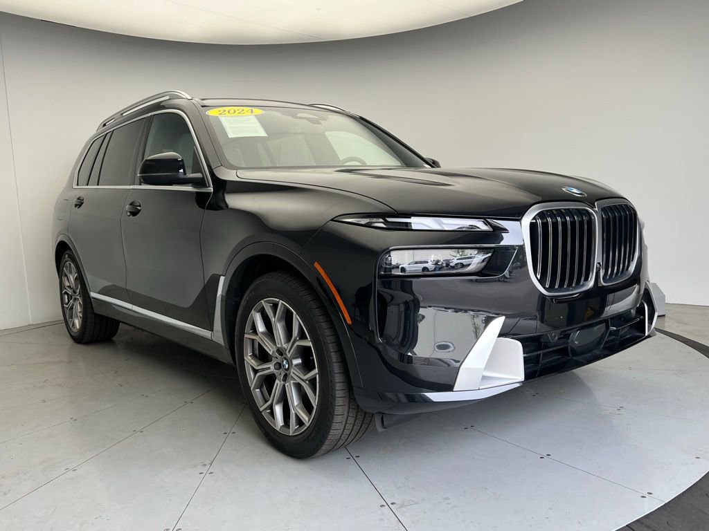 Certified 2024 BMW X7 xDrive40i w/ Premium Package image 2
