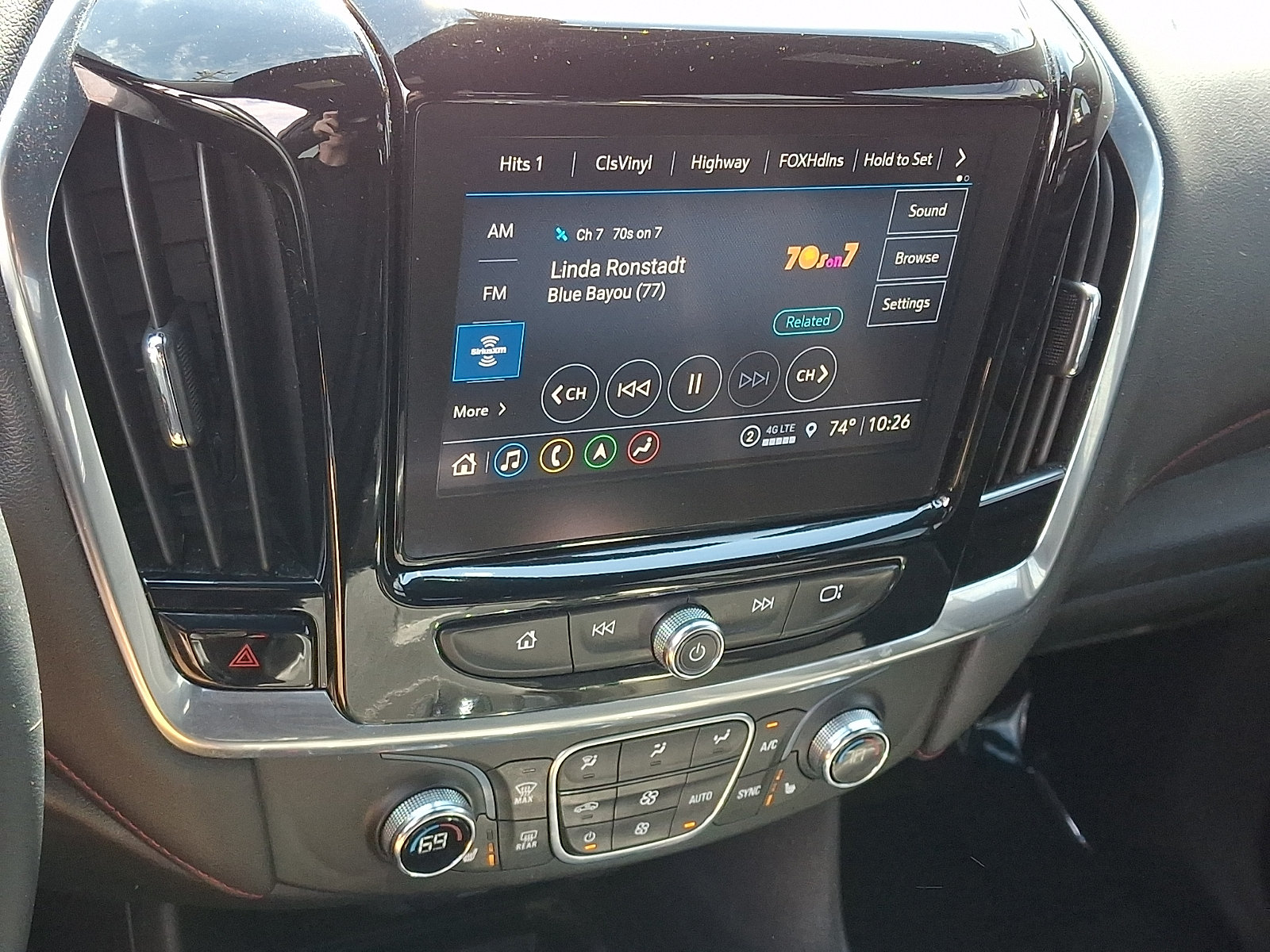 Used 2023 Chevrolet Traverse RS w/ LPO, Floor Liner Package AWD/4WD image 18