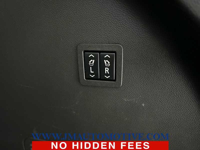 Used 2018 Buick Enclave Premium image 18