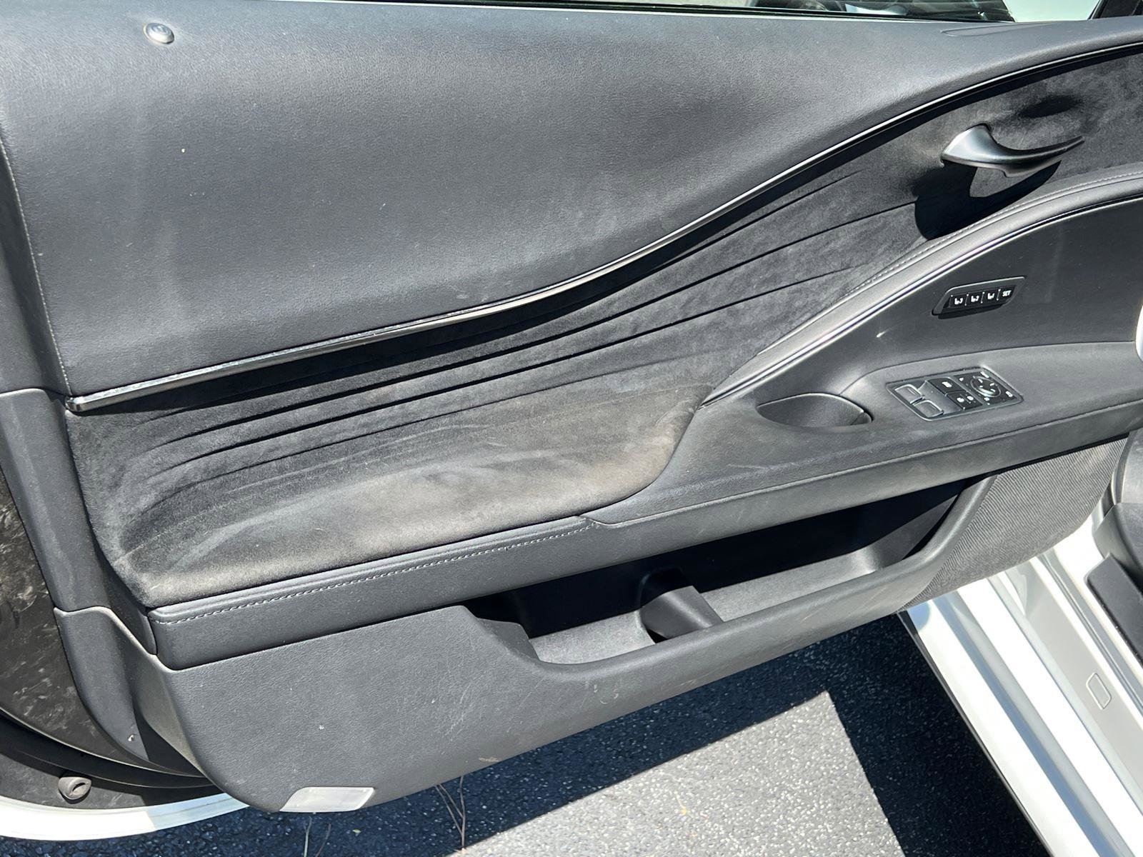 Used 2018 Lexus LC 500 Coupe w/ Sport Package image 11