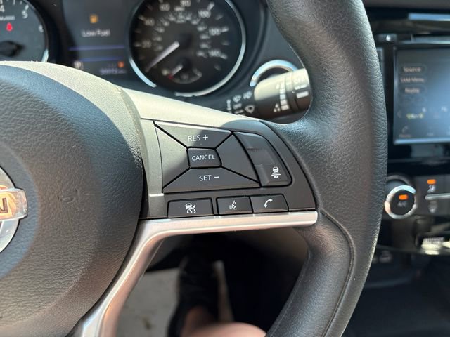 Used 2019 Nissan Rogue SV AWD/4WD image 12