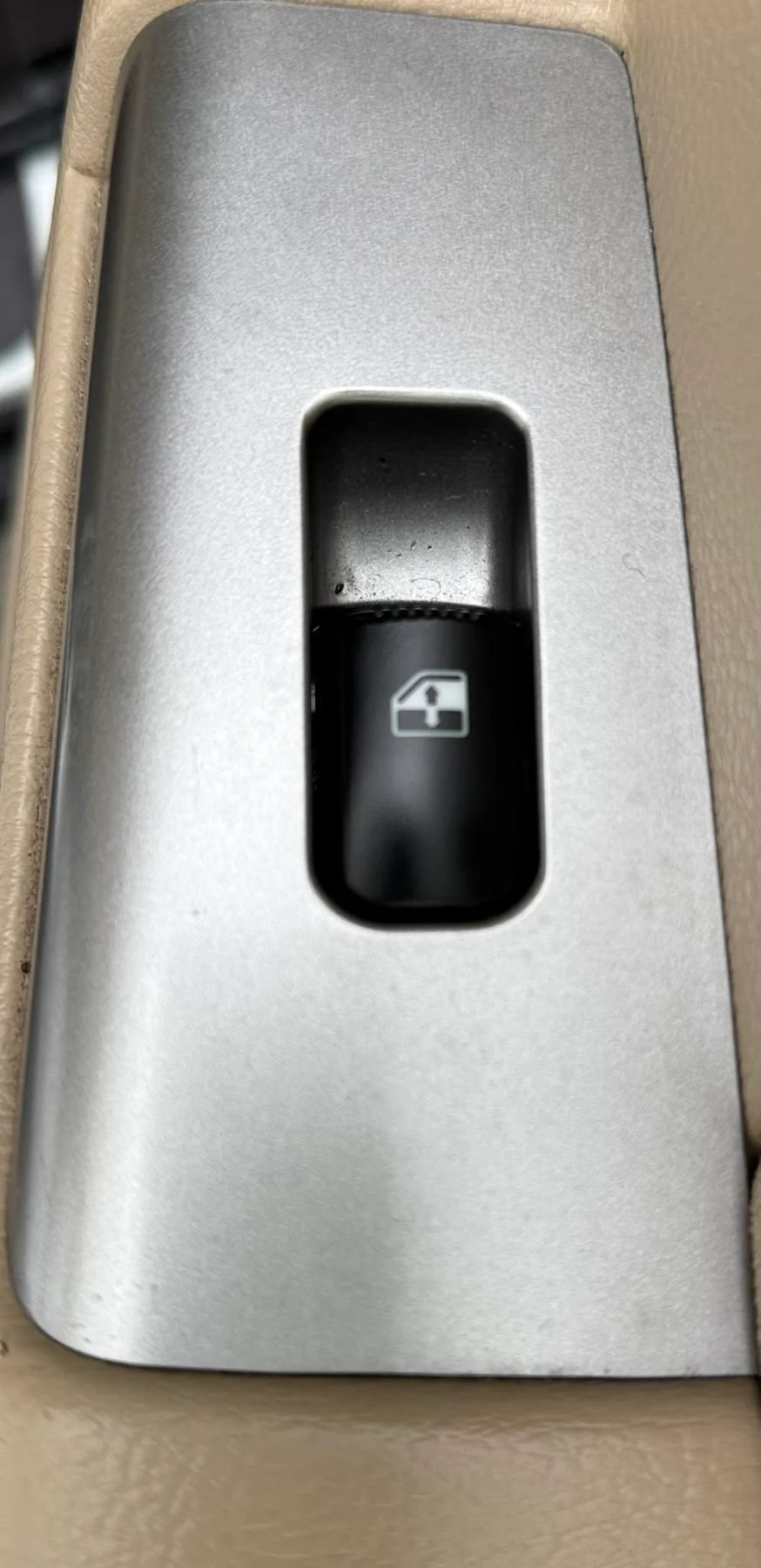Used 2011 Hyundai Santa Fe GLS FWD image 29