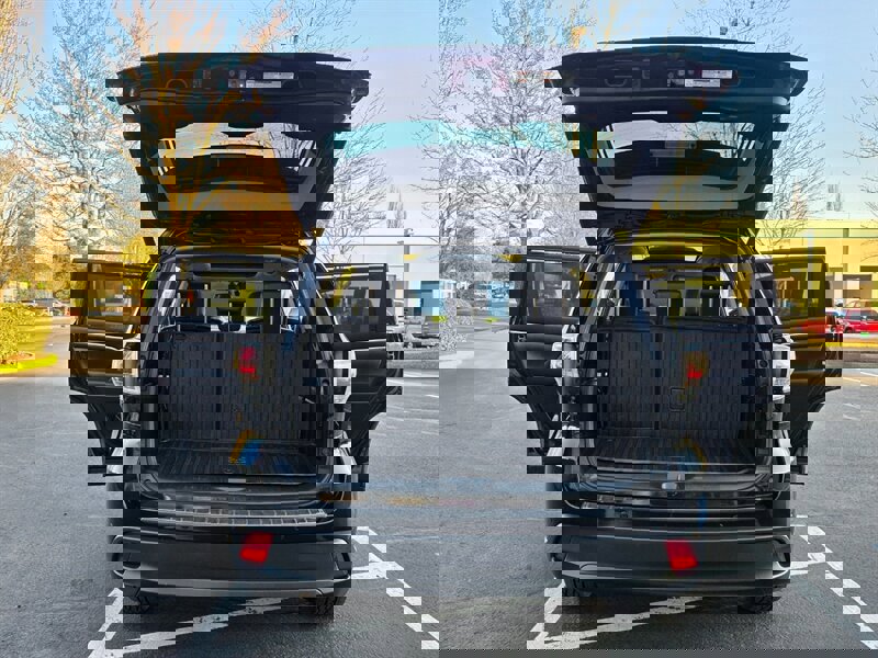 Used 2015 Toyota Highlander Limited Platinum image 31