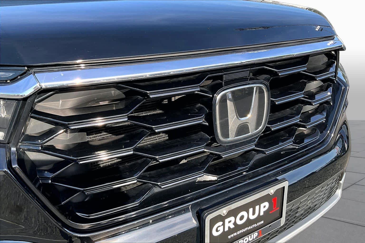Used 2023 Honda Pilot Touring image 30