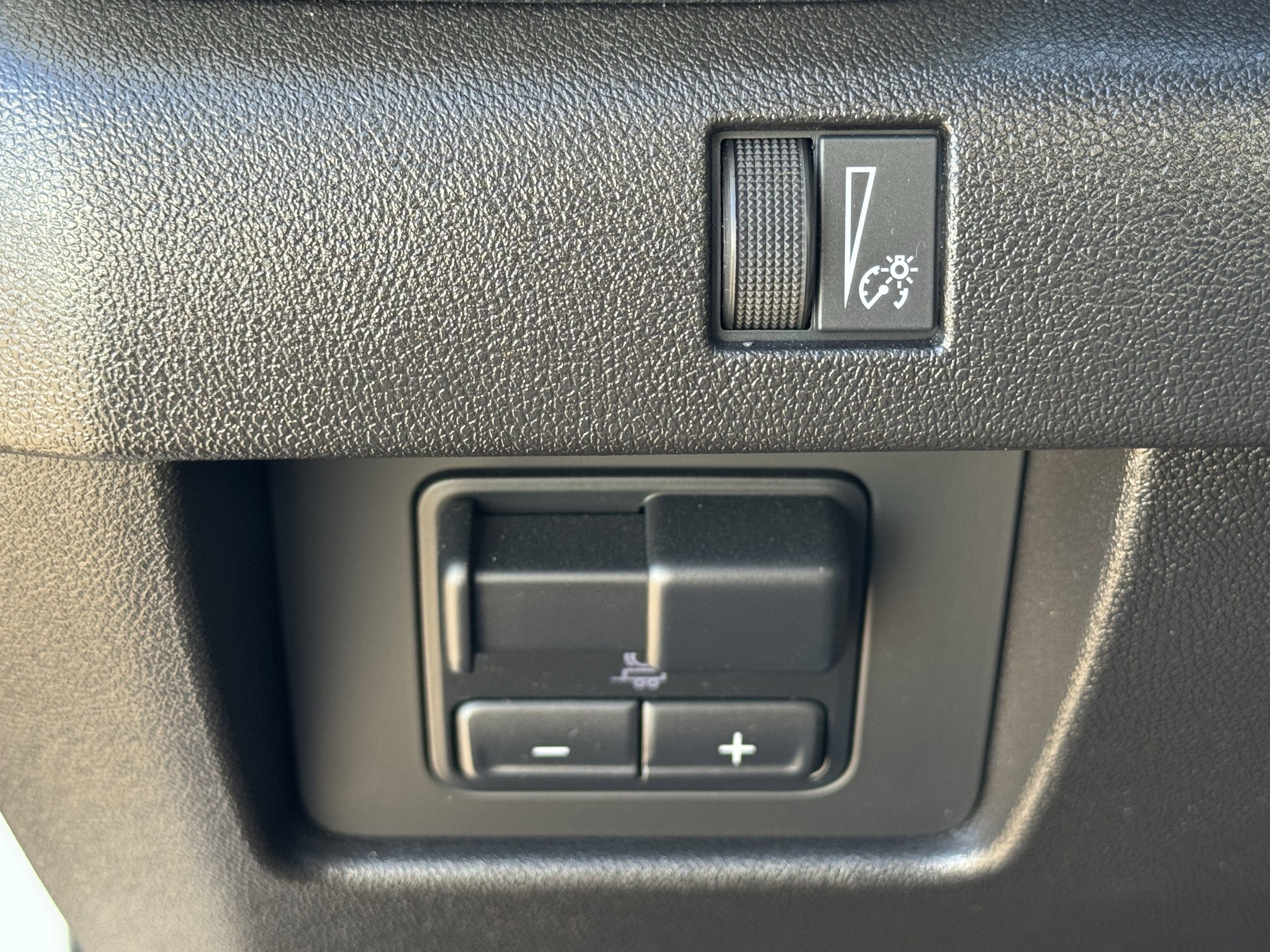 Used 2023 GMC Canyon Elevation w/ Trailering Package image 25
