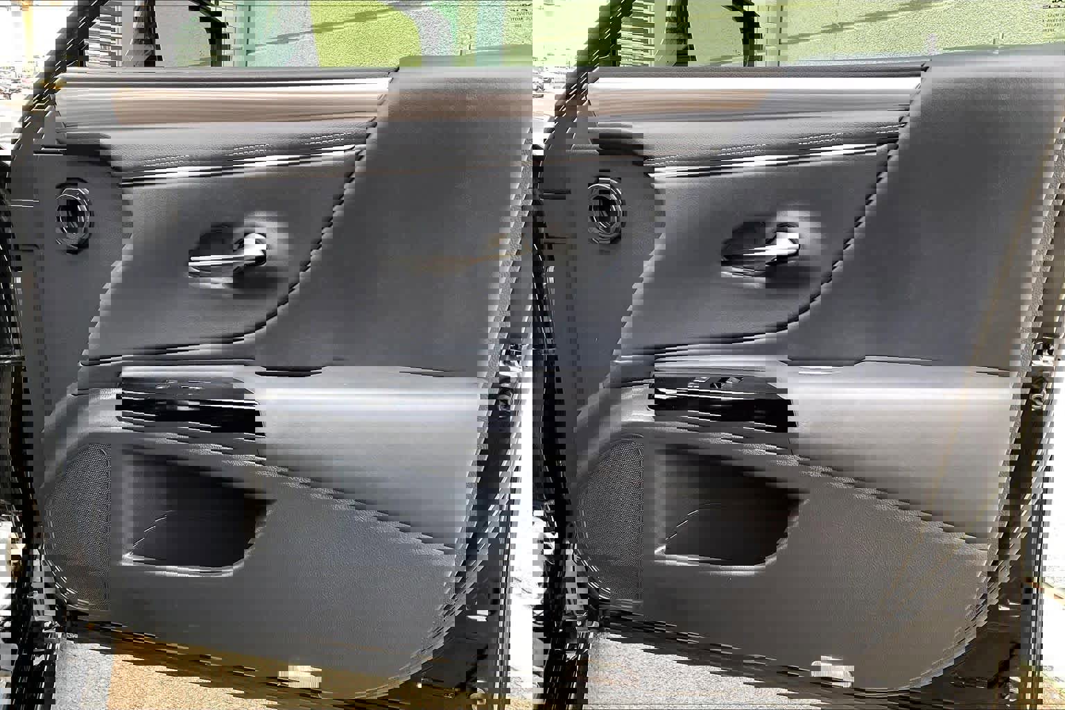 Used 2023 Lexus ES 350 F Sport w/ Accessory Package (Z2) image 23