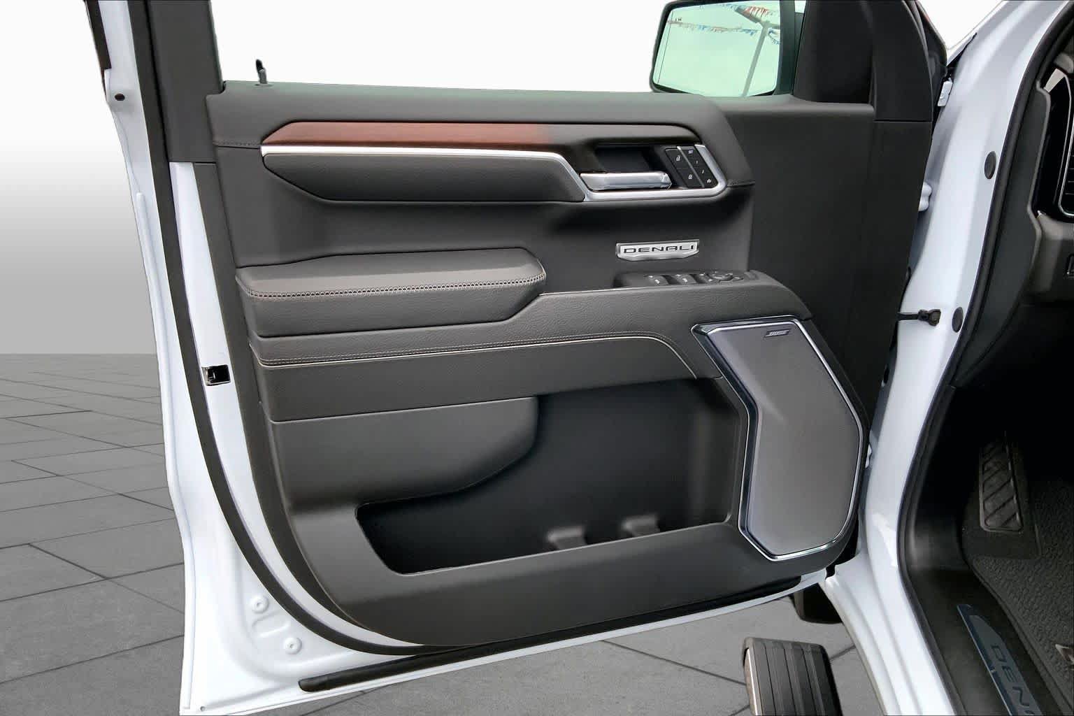New 2026 GMC Sierra 1500 Denali AWD/4WD image 9