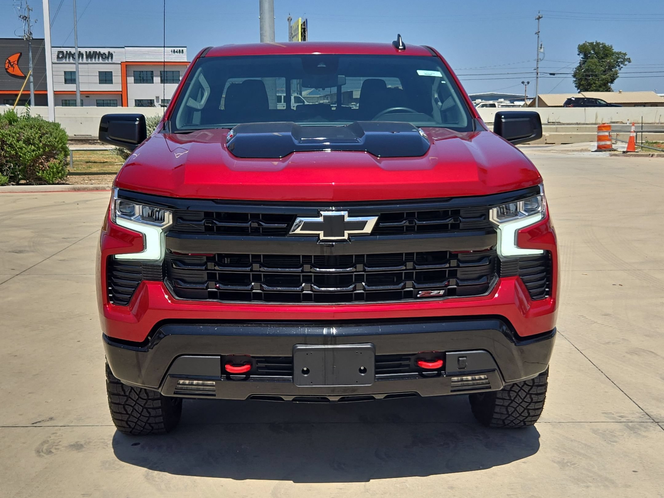 Certified 2026 Chevrolet Silverado 1500 LT Trail Boss w/ Convenience Package II AWD/4WD image 8