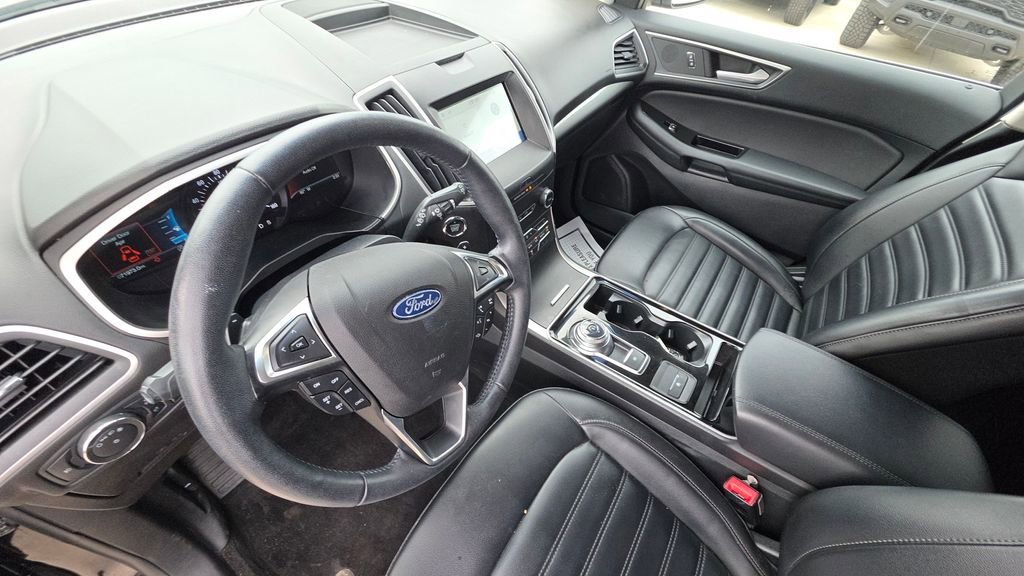 Used 2020 Ford Edge SEL w/ Convenience Package image 12