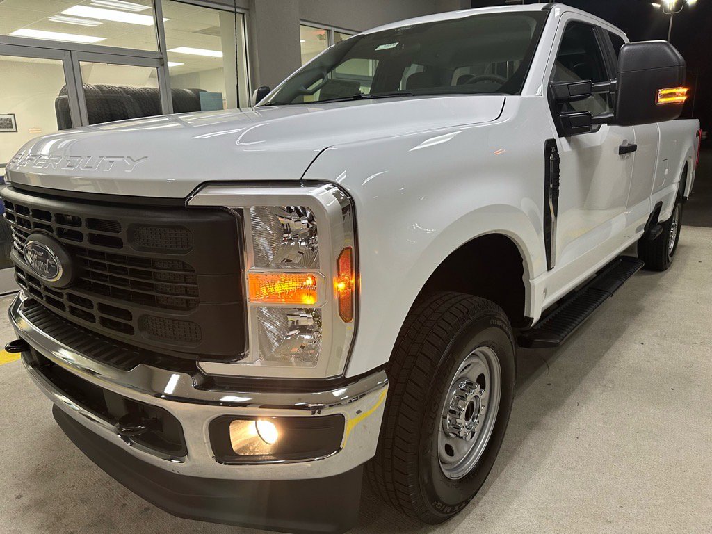New 2026 Ford F250 XL image 3