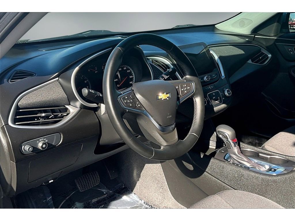 Used 2024 Chevrolet Malibu RS FWD image 14