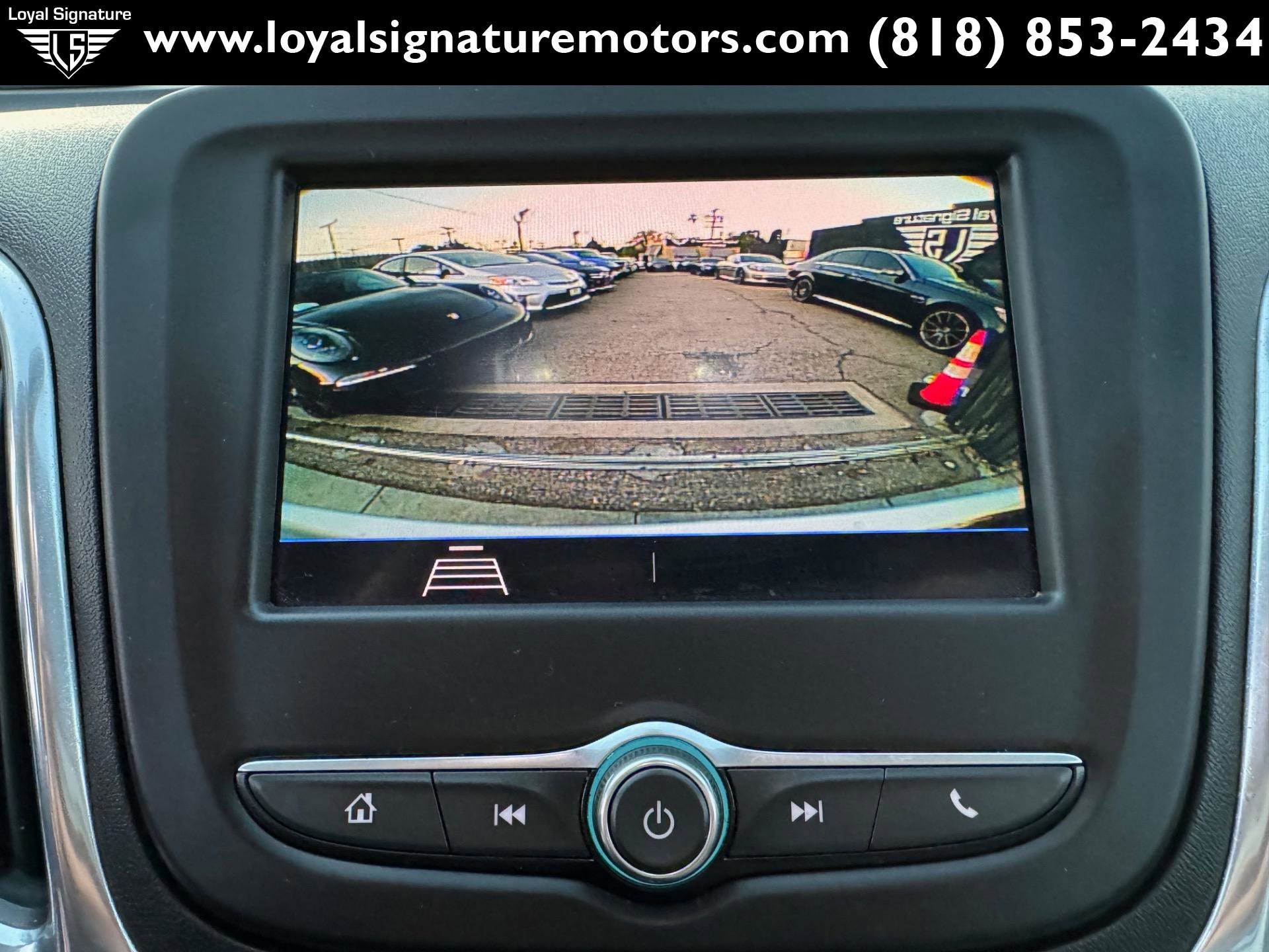 Used 2020 Chevrolet Equinox LS w/ LS Convenience Package image 30