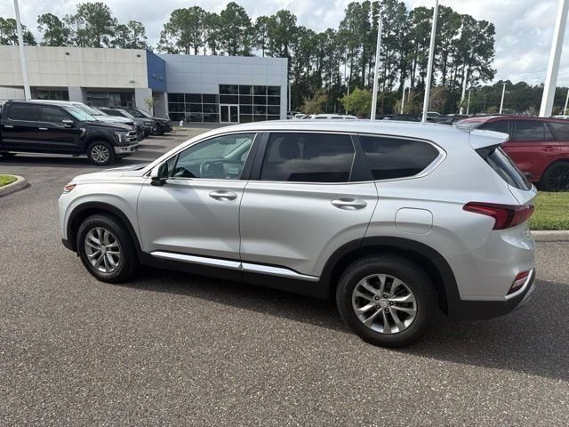 Used 2020 Hyundai Santa Fe SE FWD image 10