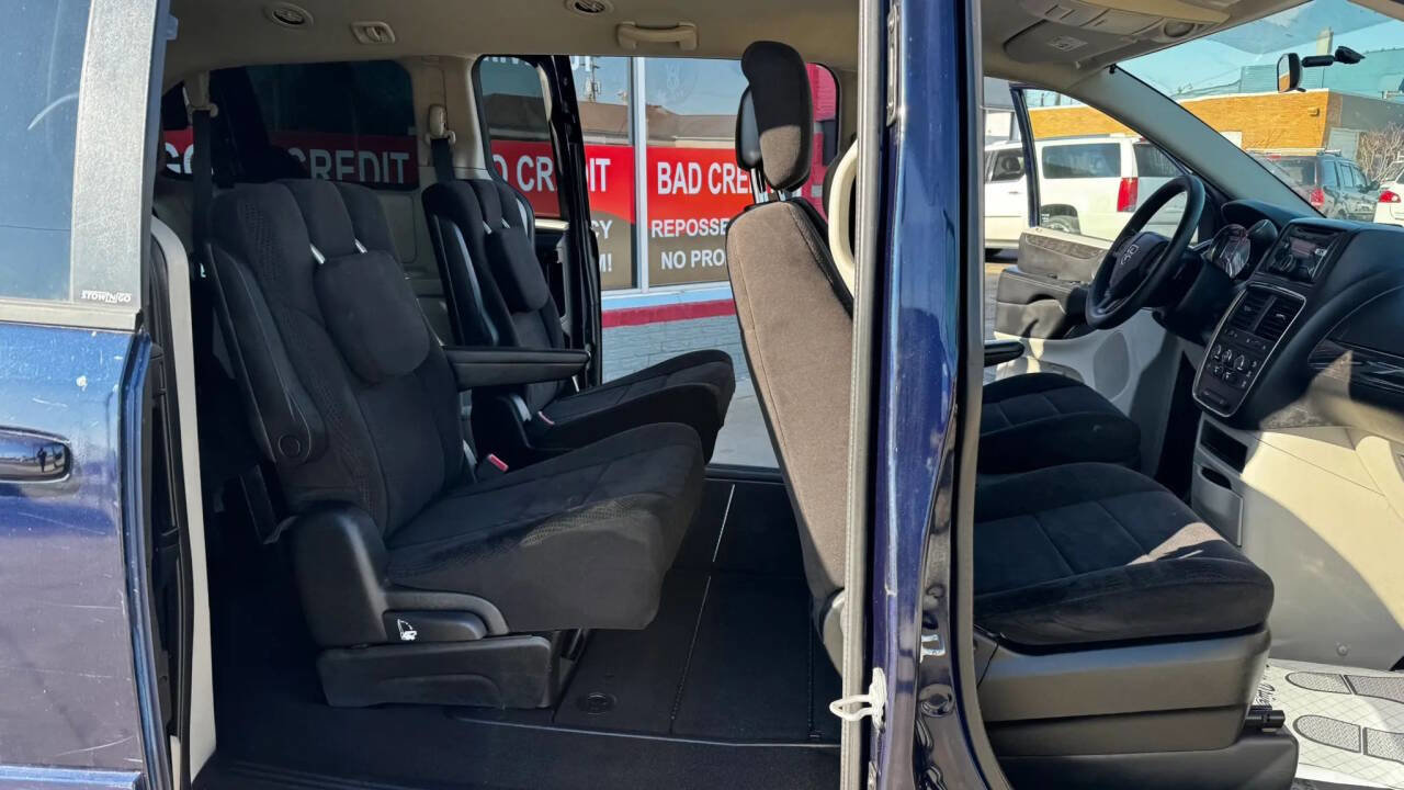 Used 2013 Dodge Grand Caravan SE image 18