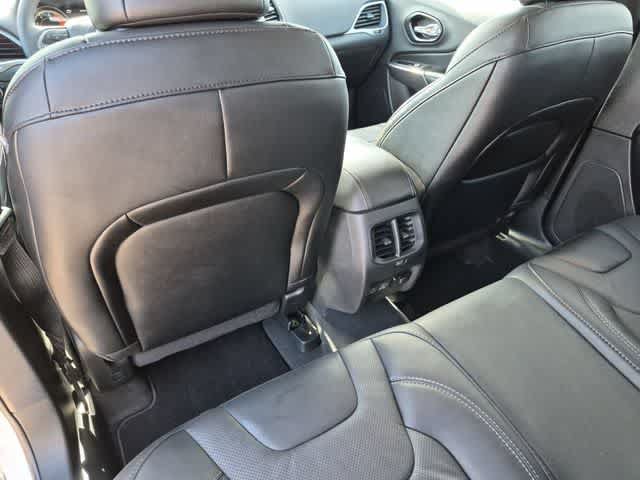 Used 2022 Jeep Cherokee Latitude Lux AWD/4WD image 18