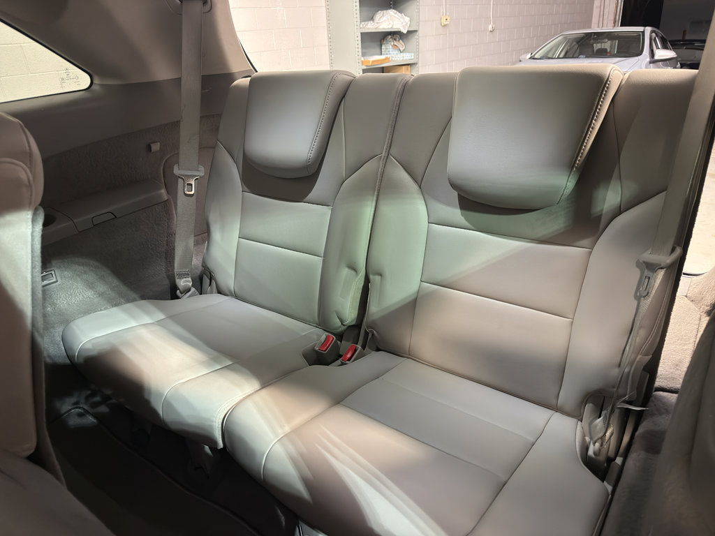 Used 2011 Acura MDX image 32