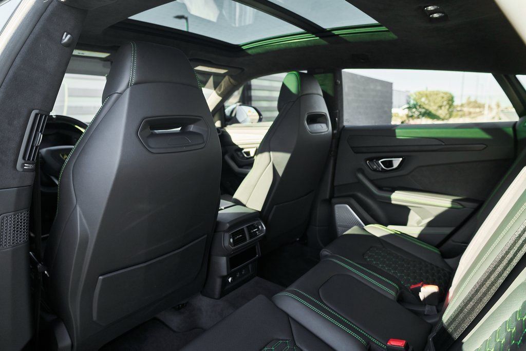 Used 2021 Lamborghini Urus image 34