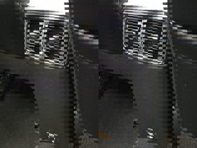 Used 2019 Nissan Rogue SL w/ Premium Package image 9