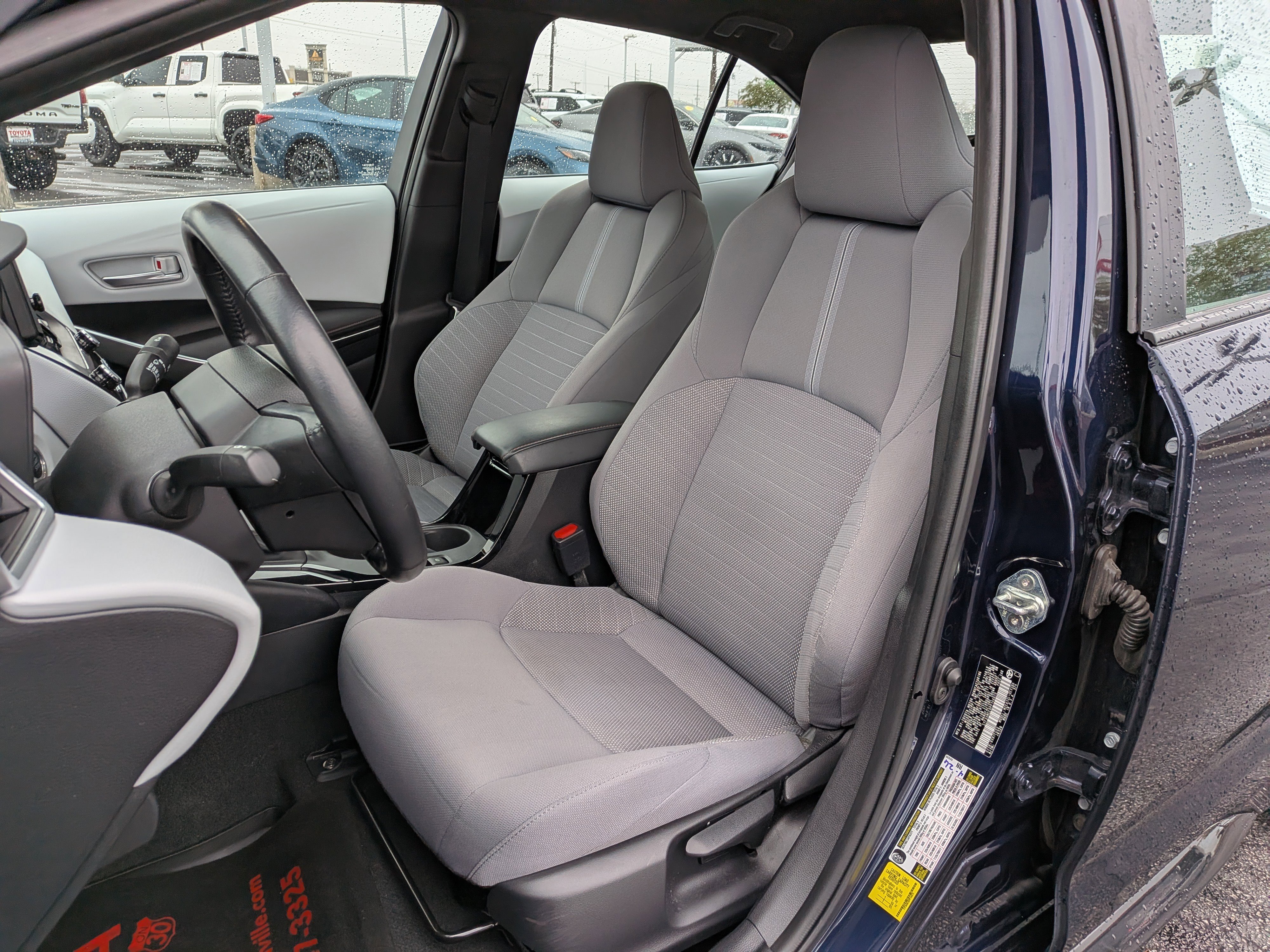 Used 2023 Toyota Corolla SE image 14