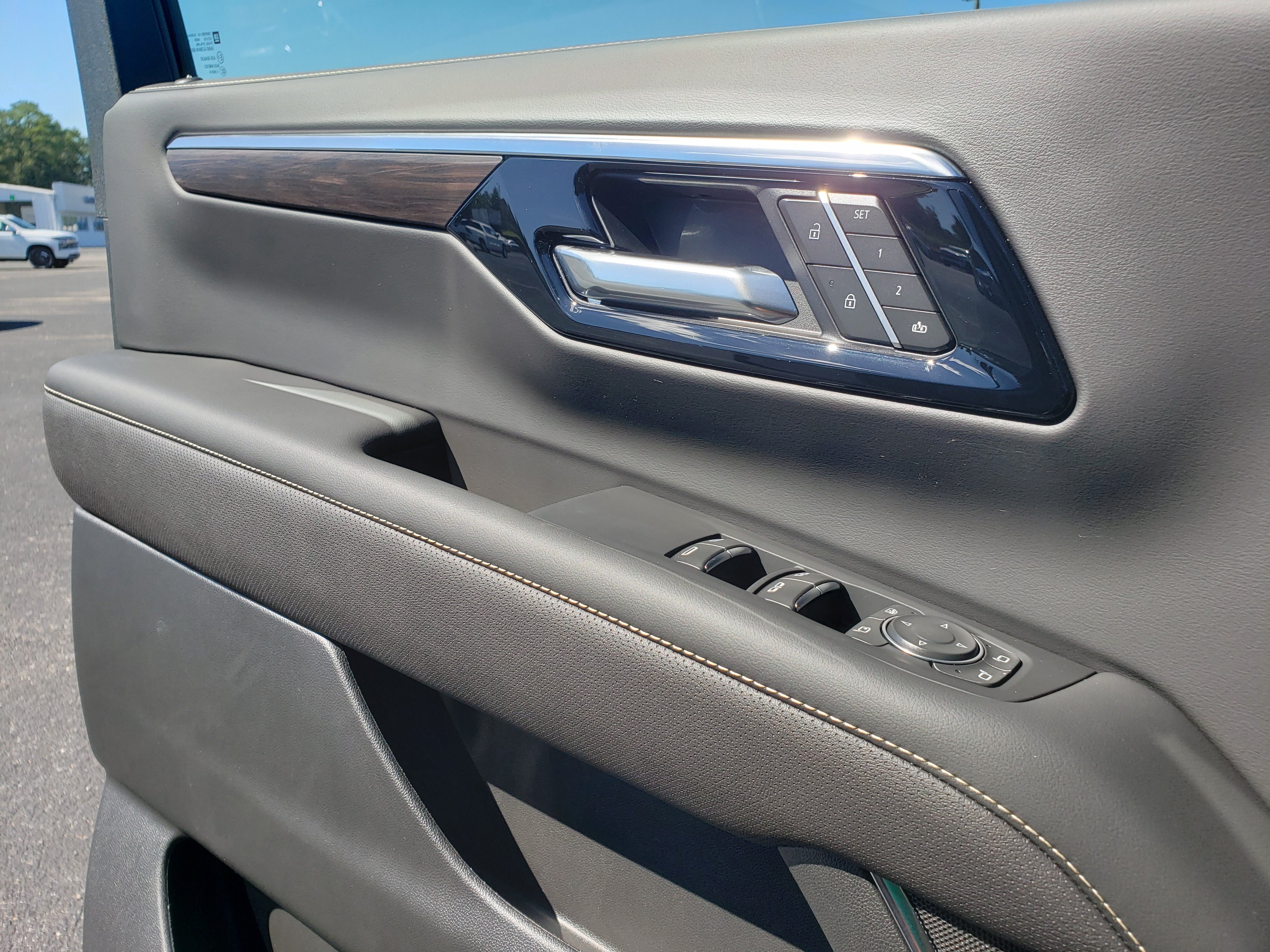 New 2027 Chevrolet Tahoe Premier w/ Advanced Technology Package AWD/4WD image 15