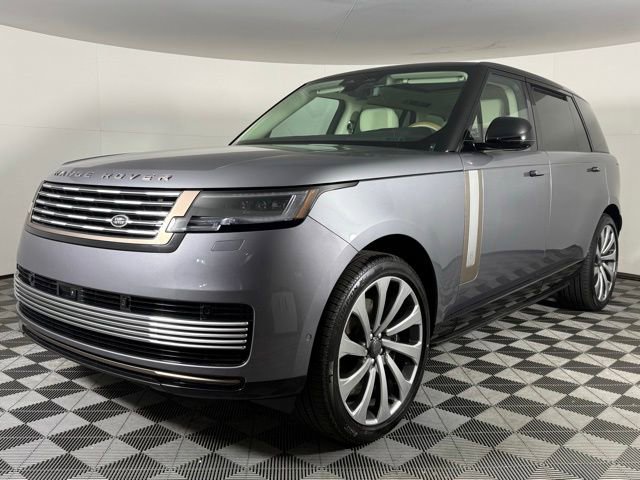 New 2026 Land Rover Range Rover SV AWD/4WD video 2