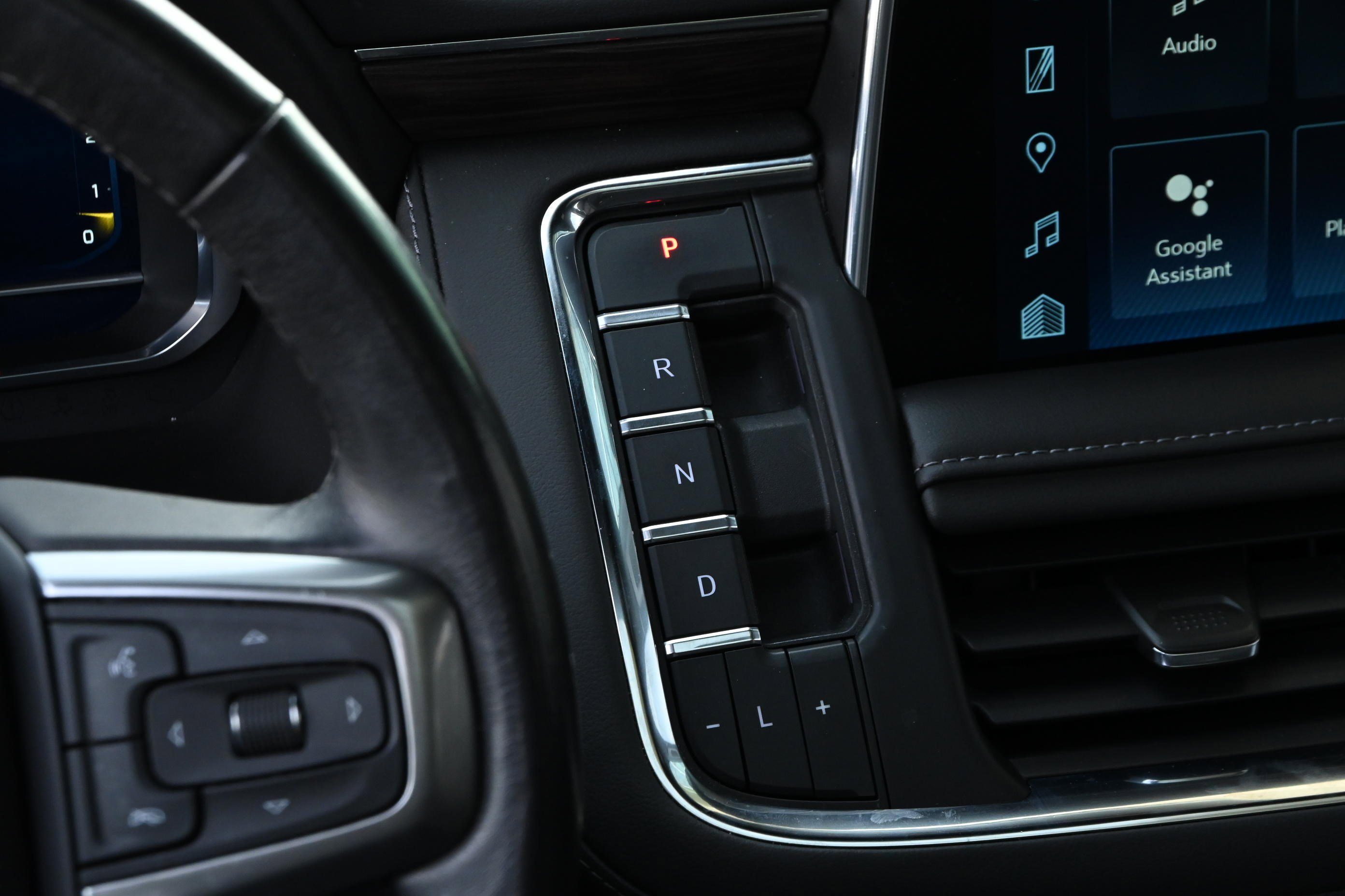 Used 2023 Chevrolet Tahoe Z71 w/ Luxury Package image 20