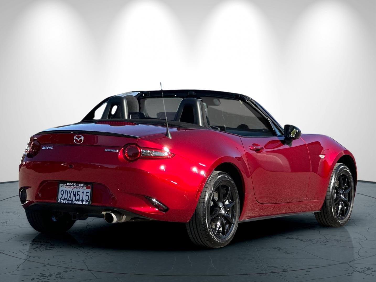 Used 2022 MAZDA MX-5 Miata Sport RWD image 4