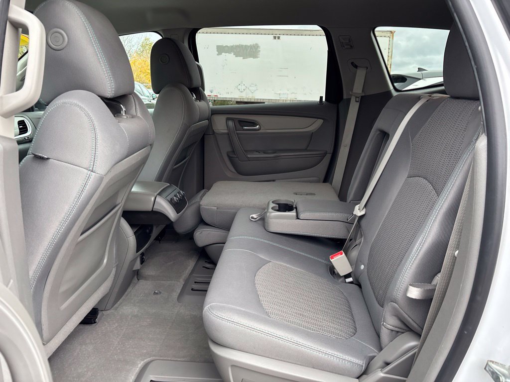 Used 2017 Chevrolet Traverse LS AWD/4WD image 28