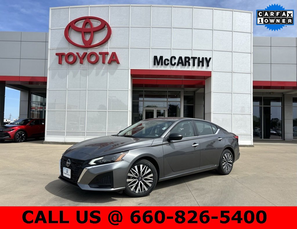 Used 2025 Nissan Altima 2.5 SV image 1