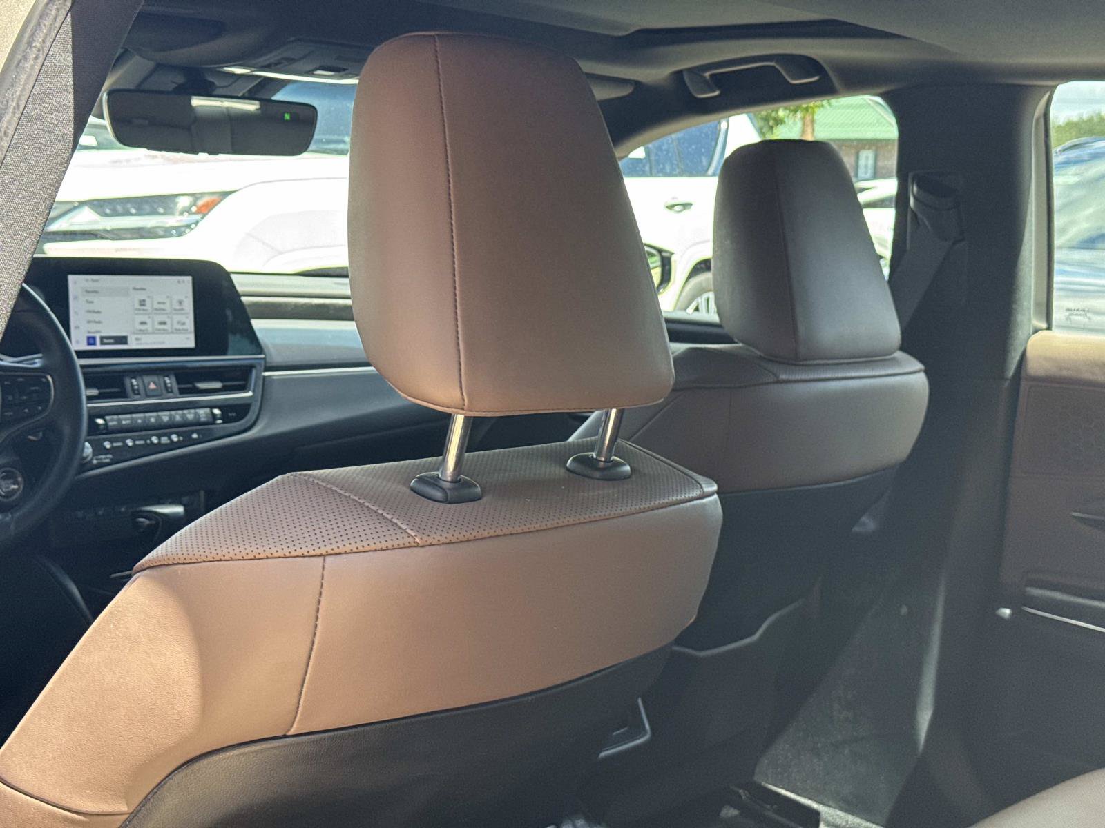 Used 2023 Lexus ES 350 w/ Premium Package FWD image 20